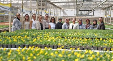 Antalya'yı kadınlar süslüyor