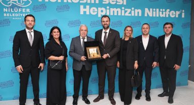 ARNİAD'dan Nilüfer Belediye Başkanı Özdemir'e ziyaret