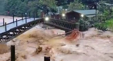 Artvin sele teslim oldu, 7 köye ulaşılamıyor