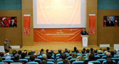 Artvin'de turizm master planı çalıştayı... Doğal ve kültürel zenginlikler geleceğe taşınıyor