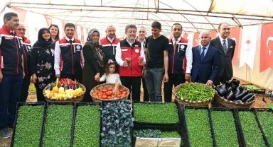 Bakan Yumaklı Şile'de üreticilerle buluştu