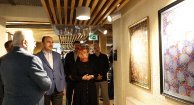 Başkan Altay'dan Meydan Evleri'nde sanat ziyareti