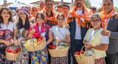 Başkan Tugay Bardacık Şenliği'ne katıldı