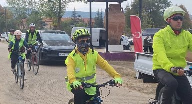 Bilecik'te pedallar Kınık için çevrildi
