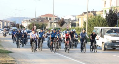 Bursa İnegöl'de pedallar 'Zaferden Kurtuluşa' çevrildi