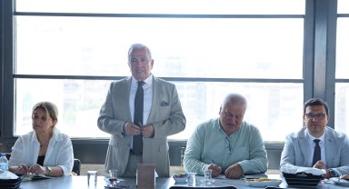 Bursa Nilüfer Belediyespor voleybola yön verenlerle buluştu