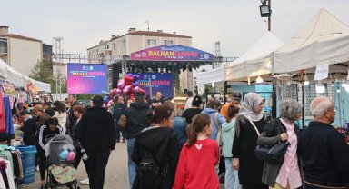 Bursa Nilüfer'de Balkan Panayırı ortak şarkıya dönüştü