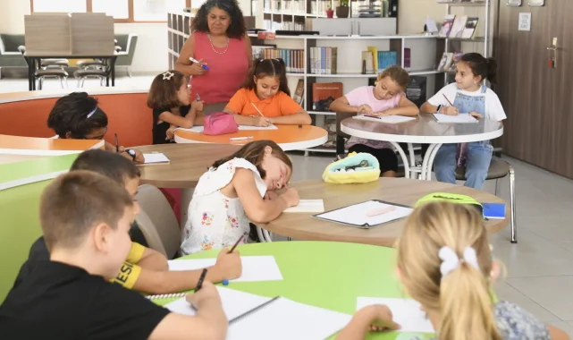 Bursa Osmangazi'de çocuklar bu atölyede yazma alışkanlığı kazanıyor