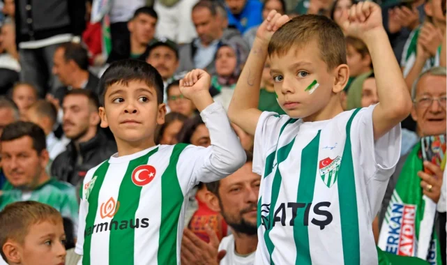 Bursa Osmangazi'nin miniklerinden Bursaspor'a büyük destek