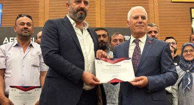 Bursa'da yangınla mücadele eden kahramanlara teşekkür belgesi