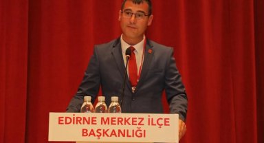 CHP Edirne Merkez İlçe Başkanlığı'nda bayrak Volkan Akgüngör'de