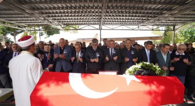 CHP'nin emektar ismi Bülent Hasan Tanla son yolculuğuna uğurlandı