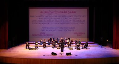 Denizli'de "Pamukkale" ezgileri yankılandı