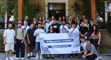 DEÜ'de kültürler buluştu: 13 ülkeden 51 öğrenci DEÜ'ye katıldı