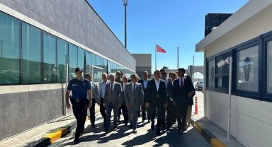 Edirne Valisi Sezer'den İpsala Gümrüğü'ne ziyaret