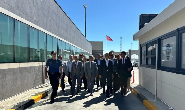 Edirne Valisi Sezer'den İpsala Gümrüğü'ne ziyaret