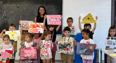 Eskişehir Sanat Sokağı'nda minik yetenekler sahneye çıktı