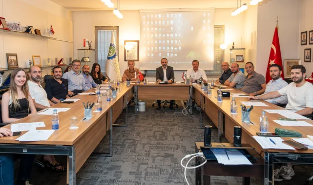 Geleceğin tüketici trendleri DOSABSİAD'da konuşuldu