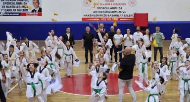 Gölcüklü taekwondocular kuşak atladı