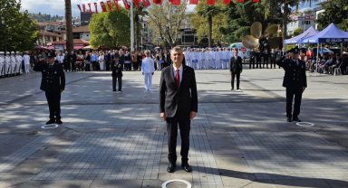 Gölcük'te Gaziler Günü törenle kutlandı