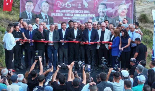 Gördes–Sındırgı yolunda birlikle gelen hizmet