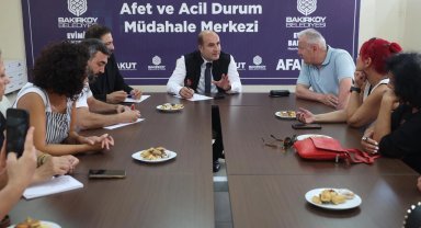 İstanbul Bakırköy'de muhtarlarla deprem hazırlık toplantısı