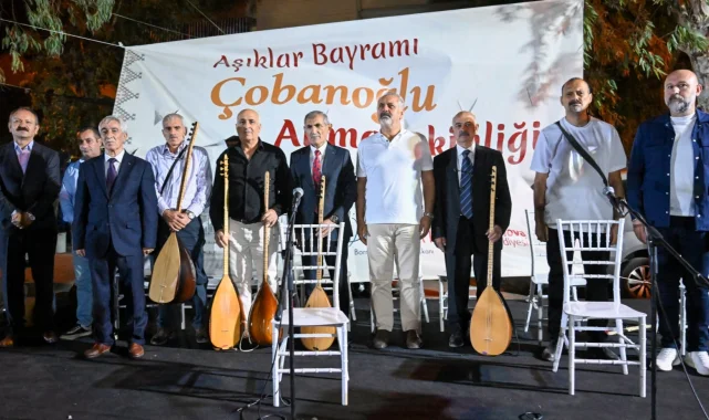 İzmir Bornova'da 'Aşıklar Bayramı' coşkusu