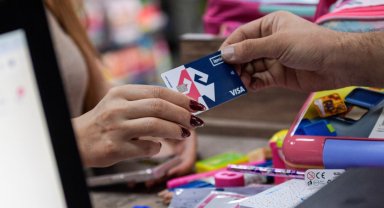 İzmir eğitim destekleriyle nefes aldırdı