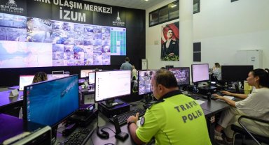 İzmir trafiği "İZUM"un radarında