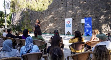 İzmir'de "Bizim Mahalle Sohbetleri" başladı