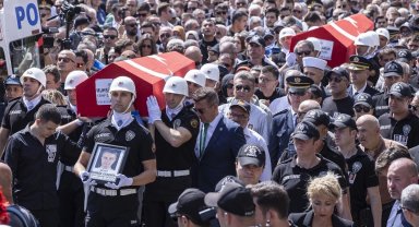 İzmir'in şehitlerine veda!