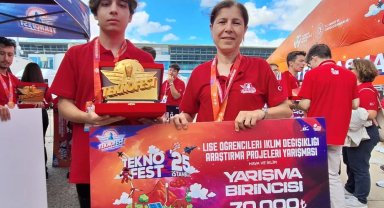 İzmirli genç TEKNOFEST 2025'te Türkiye birincisi oldu