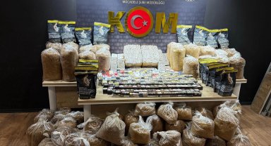 Kahramanmaraş'ta kaçakçılık operasyonu: 1.400 paket sigara ve 280 kilo tütün ele geçirildi