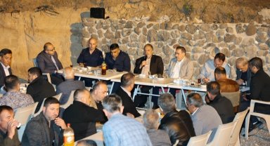 Kayseri Talas'ta muhtarlardan Mengücek buluşması