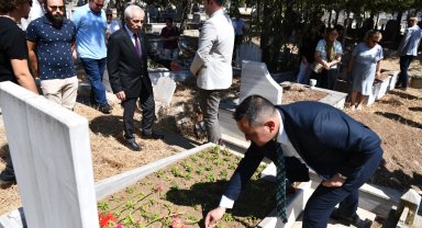 Keşan'da merhum yerel yöneticiler mezarları başında anıldı