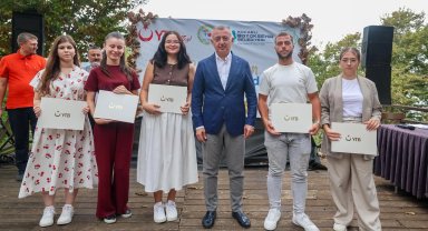 Kocaeli'de Başkan Büyükakın, soydaş gençlerle buluştu