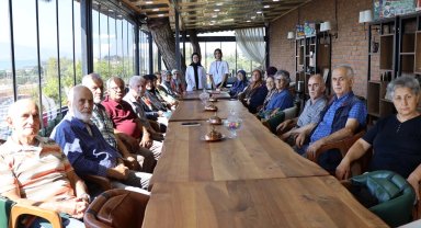 Kocaeli'nin çınarları Saygınlar Kulübü'nde hayata katılıyor