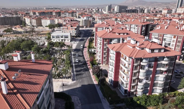 Konya Karatay'da sıcak asfalt çalışmalarına devam
