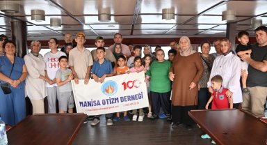 Manisa'da özel bireylerin hayatına dokunan gezi