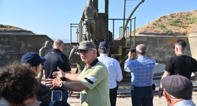 Manisalı gazi ve şehit yakınları Çanakkale'de tarihi soludu