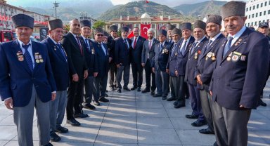 Manisa'nın kurtuluşunun 103'üncü yılı gururla kutlandı