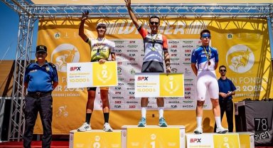 Mudanyalı bisikletçi Gökhan Uzuntaş zirveyi bırakmıyor