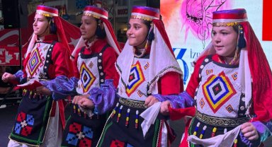 Pişmaniye Festivali'nde kültür buluşması