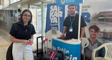 Sakarya'da üniversite öğrencilerine sıcak karşılama