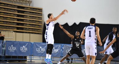 TOFAŞ, Antalya kampındaki ilk maçta Beşiktaş GAİN'e mağlup oldu