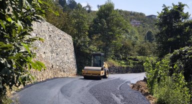 Trabzon'un 18 ilçesinde yollar yenileniyor