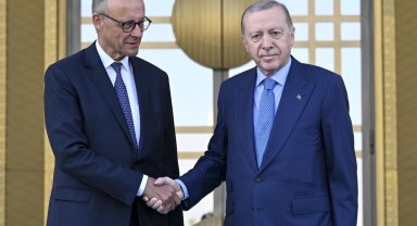 Almanya Başbakanı Külliye'de