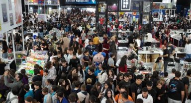 Antalya Kitap Fuarı'na rekor ilgi