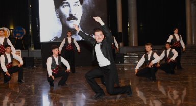 Atatürk'ün Bursa'ya gelişi anısına unutulmaz gece