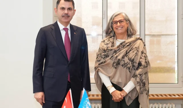 Bakan Kurum 'sıfır atık' uygulamalarını Cenevre'de anlattı